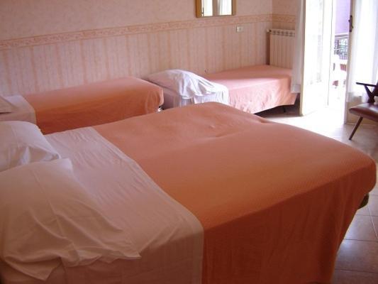 Hotel Sud America Fiuggi Zimmer foto